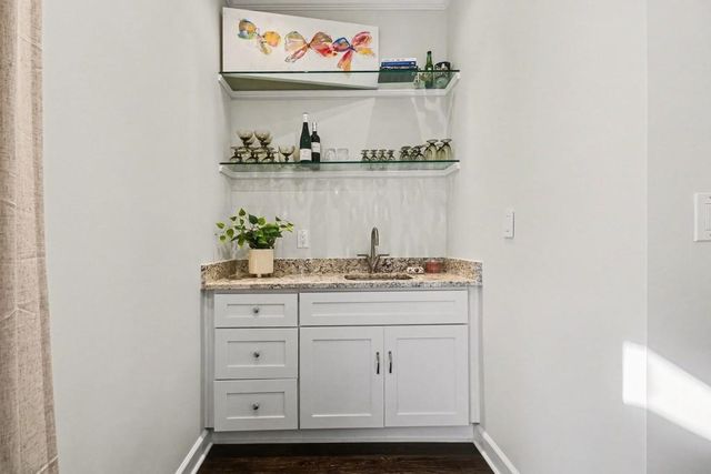 8 Alston NE Place, Atlanta, GA 30324