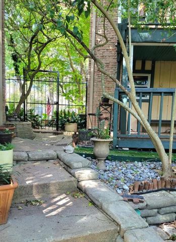 8225 Kingsbrook Road 119, Houston, TX 77024