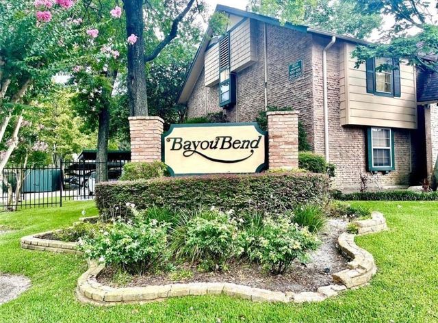 8225 Kingsbrook Road 119, Houston, TX 77024