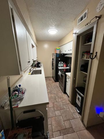 8225 Kingsbrook Road 119, Houston, TX 77024