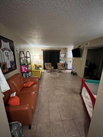 8225 Kingsbrook Road 119, Houston, TX 77024