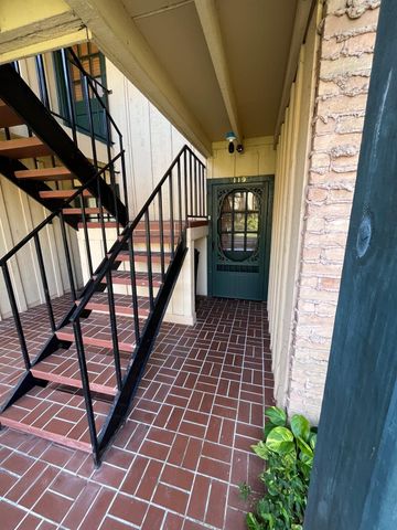 8225 Kingsbrook Road 119, Houston, TX 77024