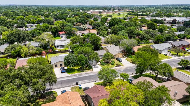5938 HIDDEN BOULDER ST, San Antonio, TX 78250