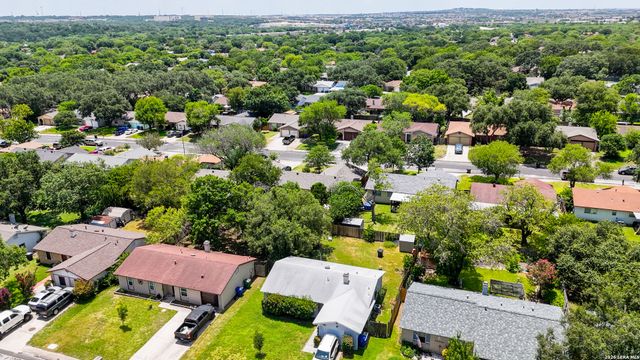 5938 HIDDEN BOULDER ST, San Antonio, TX 78250