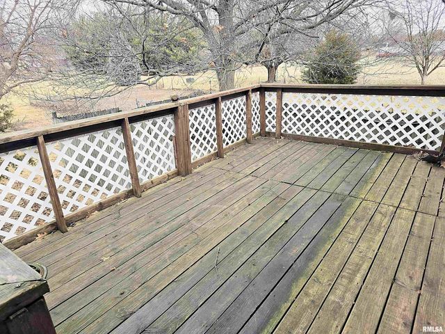 30772 E County Road 2400 N Road, Manito, IL 61546