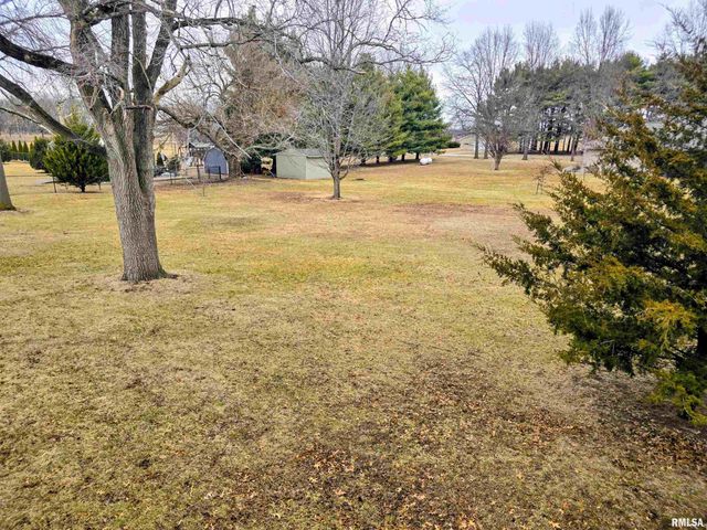 30772 E County Road 2400 N Road, Manito, IL 61546