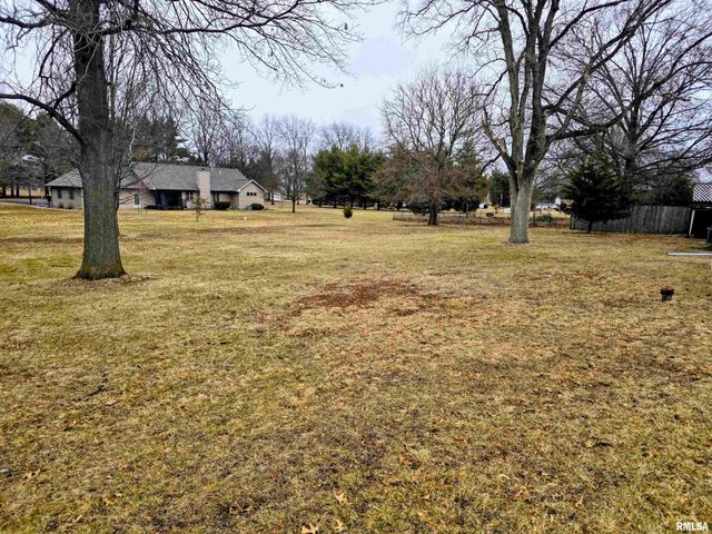 30772 E County Road 2400 N Road, Manito, IL 61546