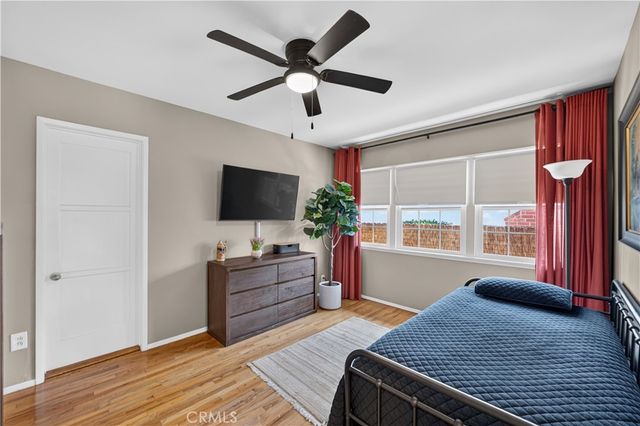 1919 Nipomo, Long Beach, CA 90815