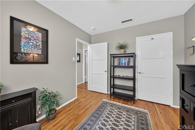 1919 Nipomo, Long Beach, CA 90815