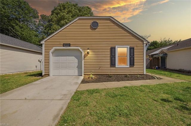 5441 Chatham Hall DR, Virginia Beach, VA 23464