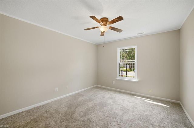 5441 Chatham Hall DR, Virginia Beach, VA 23464