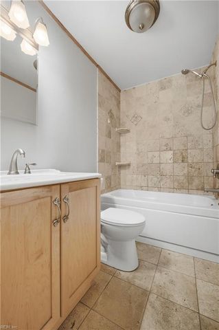 5441 Chatham Hall DR, Virginia Beach, VA 23464