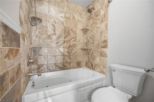 5441 Chatham Hall DR, Virginia Beach, VA 23464