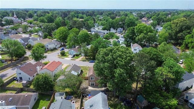 5441 Chatham Hall DR, Virginia Beach, VA 23464