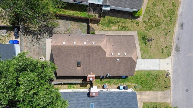 5441 Chatham Hall DR, Virginia Beach, VA 23464