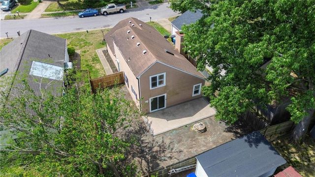 5441 Chatham Hall DR, Virginia Beach, VA 23464