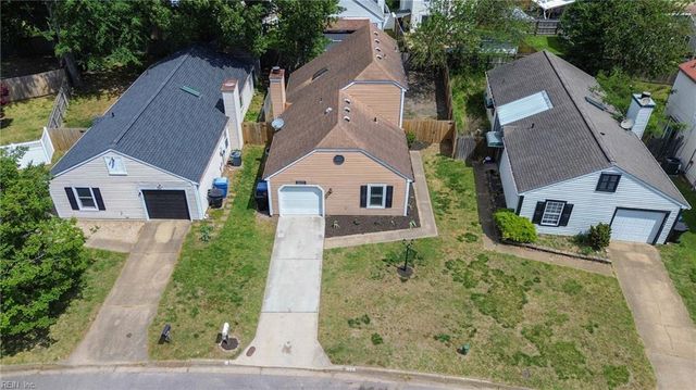 5441 Chatham Hall DR, Virginia Beach, VA 23464