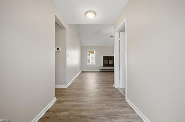 5441 Chatham Hall DR, Virginia Beach, VA 23464