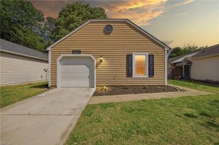 5441 Chatham Hall DR, Virginia Beach, VA 23464