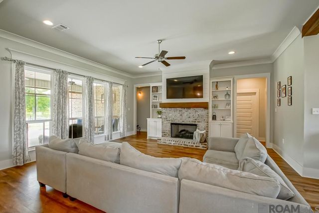 34951 Clinton Allen Rd, Denham Springs, LA 70706