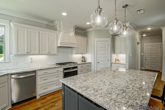 34951 Clinton Allen Rd, Denham Springs, LA 70706