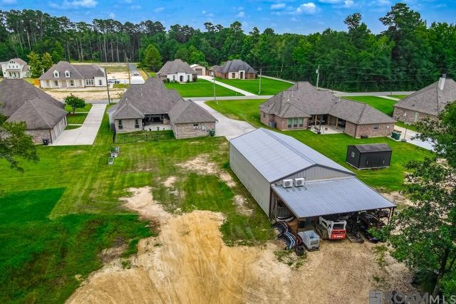 34951 Clinton Allen Rd, Denham Springs, LA 70706