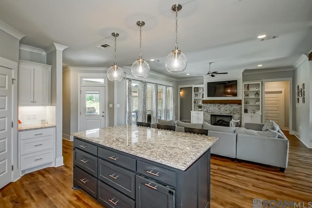 34951 Clinton Allen Rd, Denham Springs, LA 70706