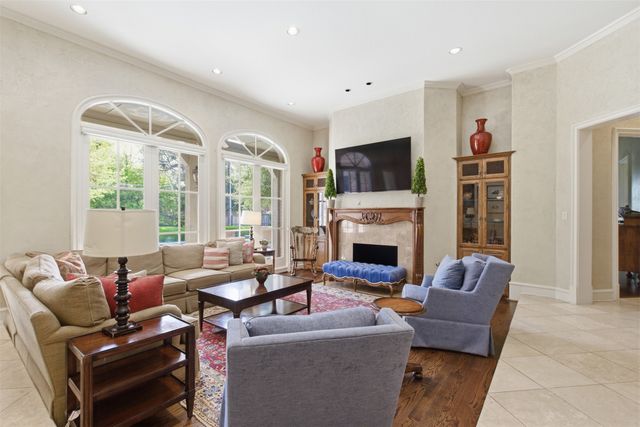 12046 Arbargee Circle, Dallas, TX 75230