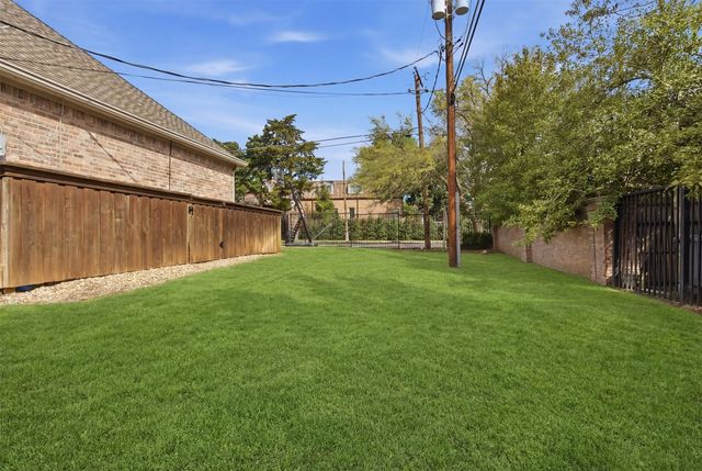 12046 Arbargee Circle, Dallas, TX 75230