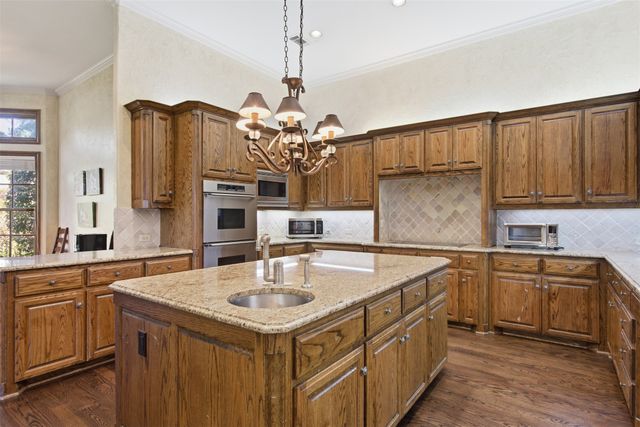 12046 Arbargee Circle, Dallas, TX 75230