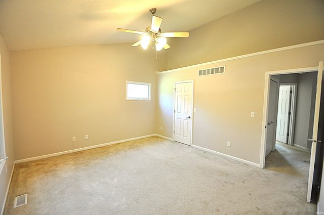 5014 Stern Line Court, South Bend, IN 46628