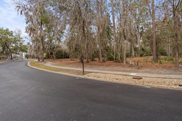 304 De la Gaye Pt, Beaufort, SC 29902