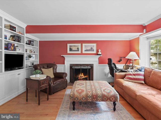 610 S ROYAL ST, Alexandria, VA 22314