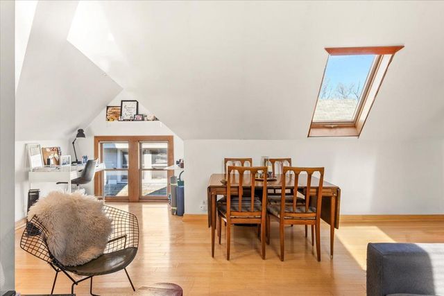 1911 Elliot Avenue, Minneapolis, MN 55404