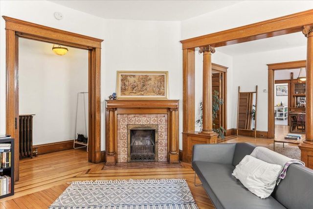 1911 Elliot Avenue, Minneapolis, MN 55404