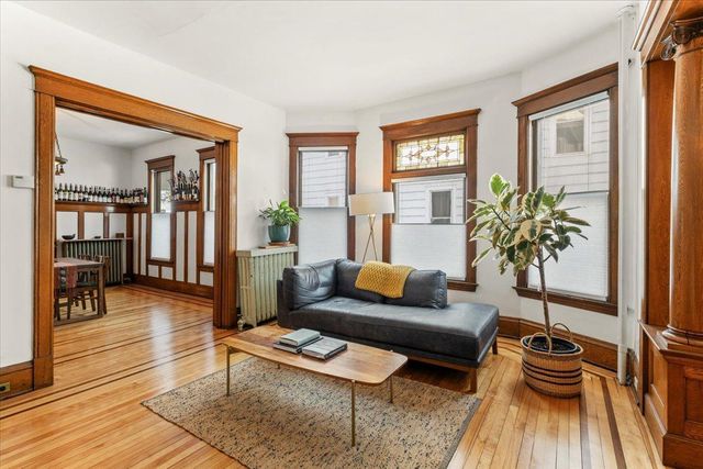 1911 Elliot Avenue, Minneapolis, MN 55404