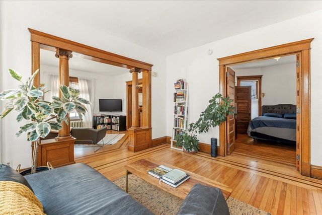 1911 Elliot Avenue, Minneapolis, MN 55404