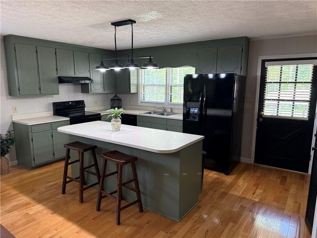 603 Wall Bridge Road, Clarkesville, GA 30523