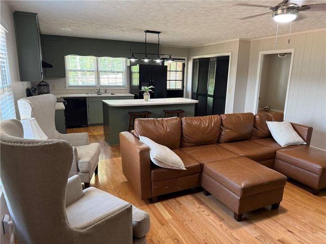 603 Wall Bridge Road, Clarkesville, GA 30523