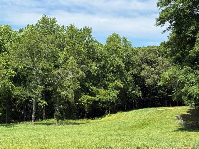 603 Wall Bridge Road, Clarkesville, GA 30523