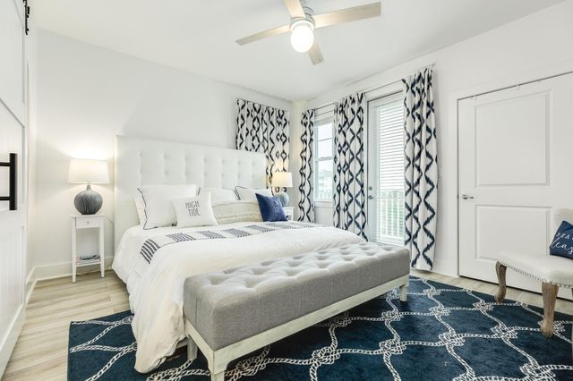 4231 Pointe West 103, Galveston, TX 77554