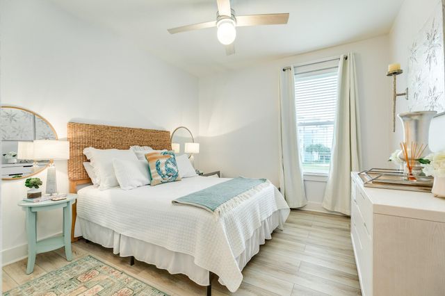 4231 Pointe West 103, Galveston, TX 77554
