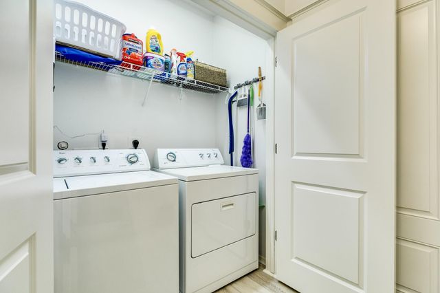 4231 Pointe West 103, Galveston, TX 77554