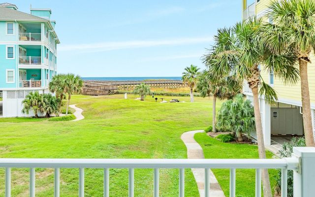 4231 Pointe West 103, Galveston, TX 77554