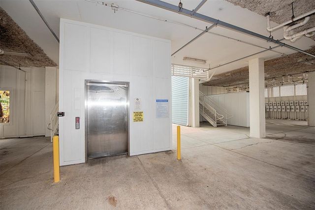 4231 Pointe West 103, Galveston, TX 77554