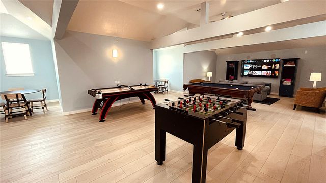 4231 Pointe West 103, Galveston, TX 77554