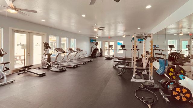 4231 Pointe West 103, Galveston, TX 77554