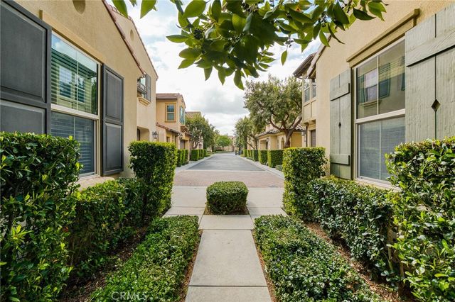 181 Bright Poppy, Irvine, CA 92618