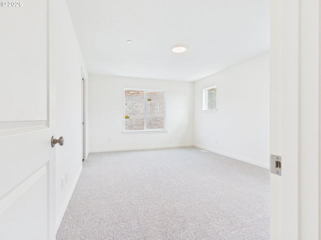 131 W 20TH Way, La Center, WA 98629