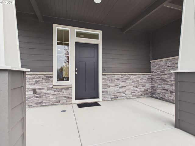 131 W 20TH Way, La Center, WA 98629